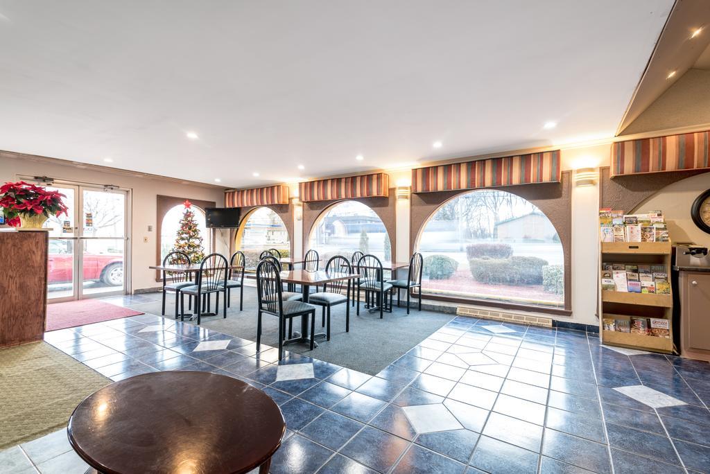 Red Carpet Inn & Suites Albany Airport Buitenkant foto